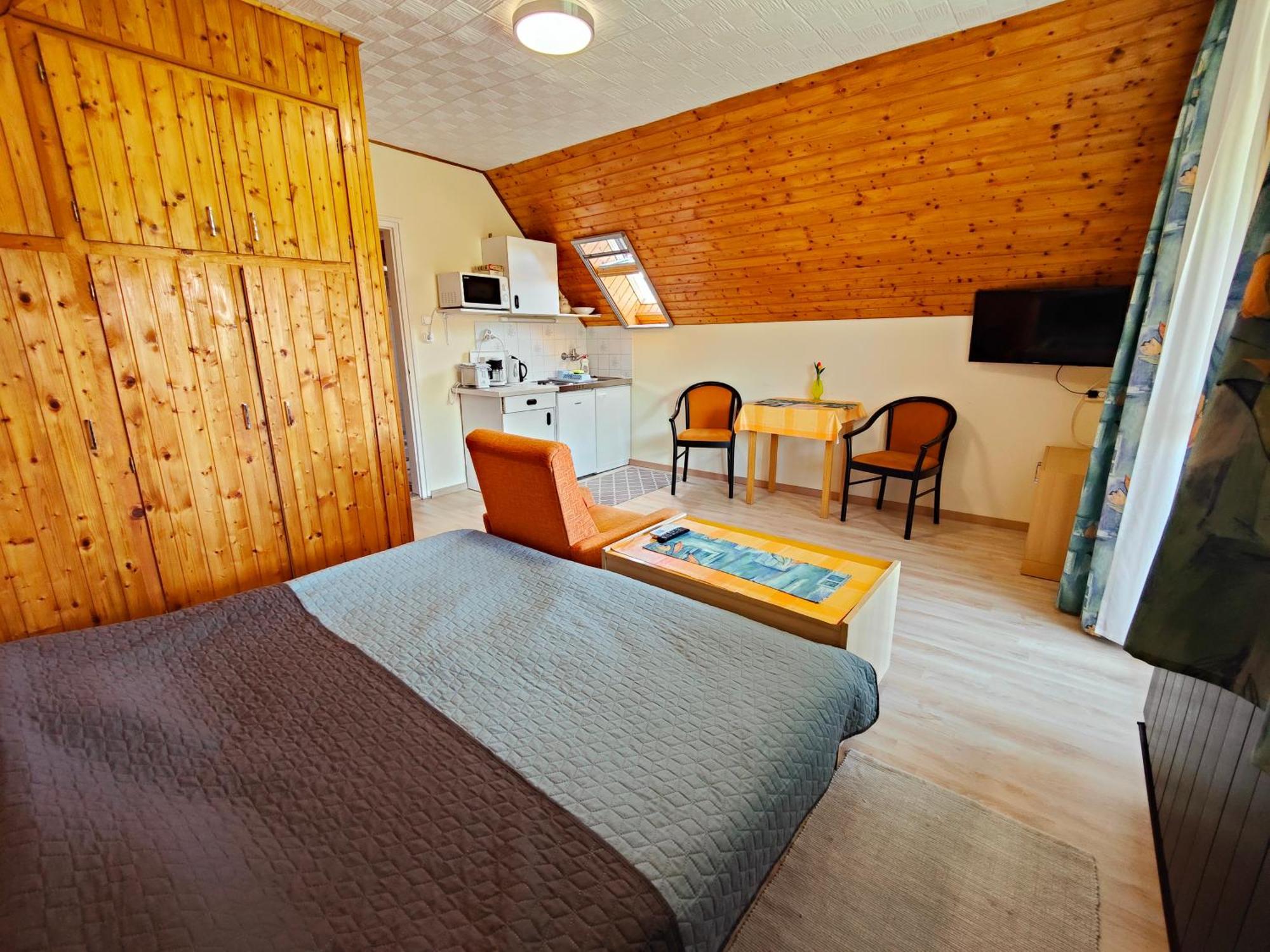 Viola House Hotel Hévíz Buitenkant foto