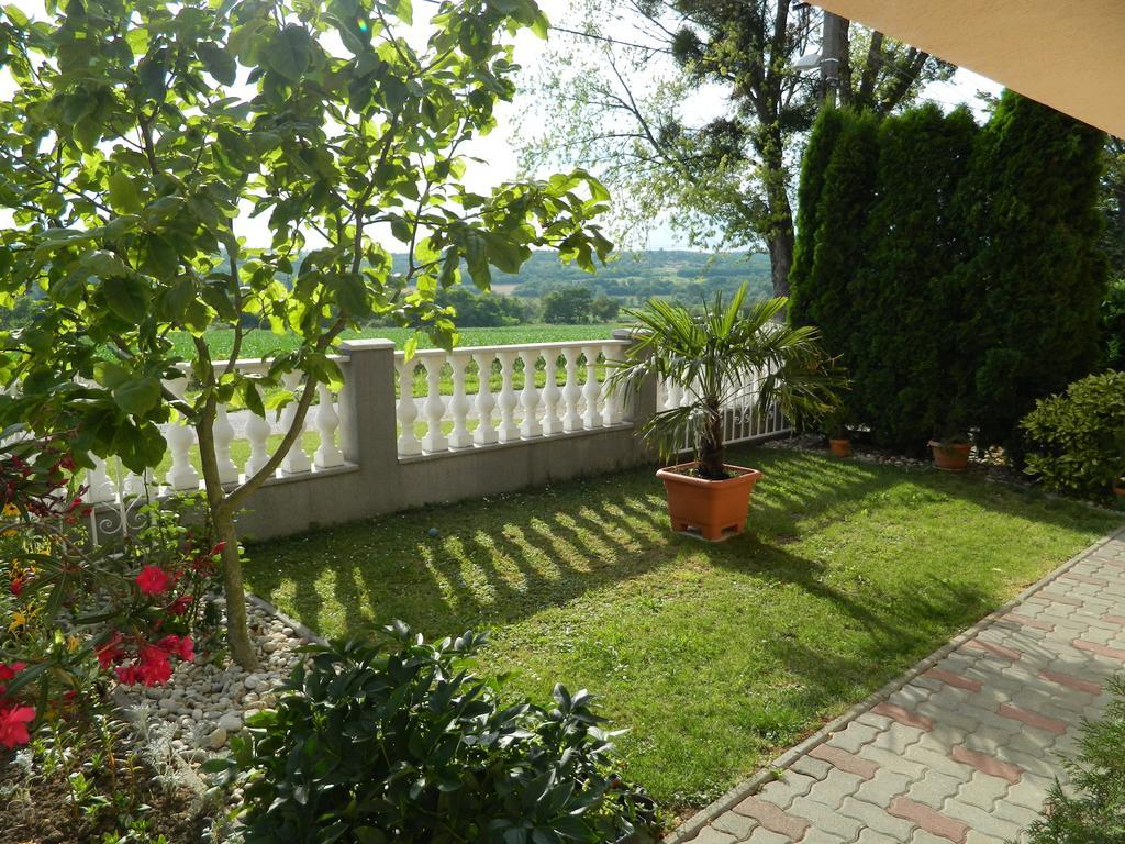 Viola House Hotel Hévíz Buitenkant foto